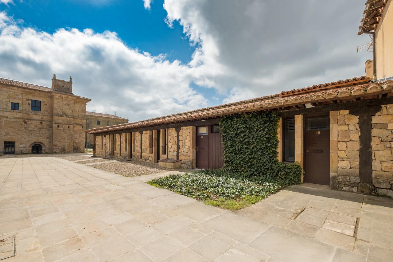Aguilar de Campóo Hotel Posada Santa Maria La Real מראה חיצוני תמונה
