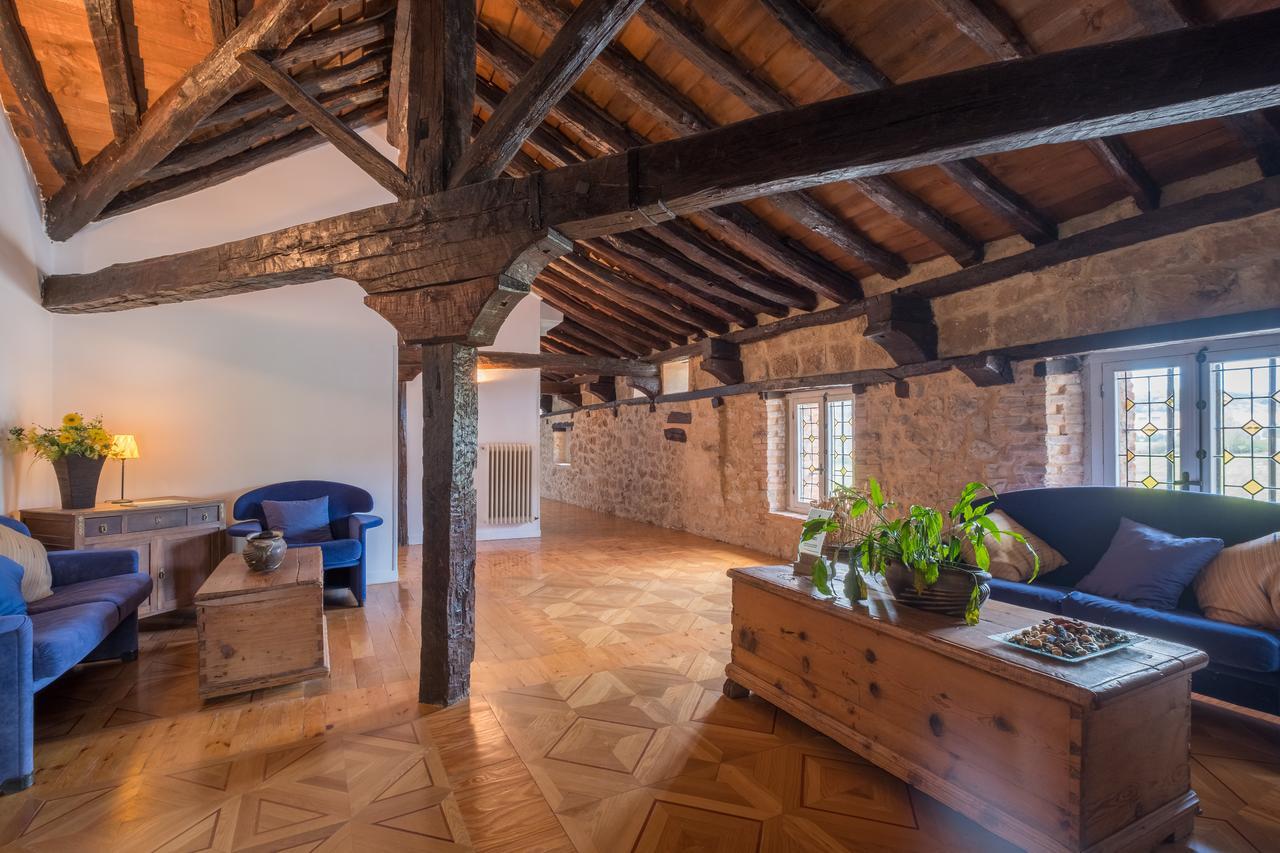 Aguilar de Campóo Hotel Posada Santa Maria La Real מראה חיצוני תמונה